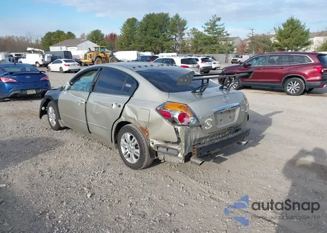 2010 Nissan Altima 2.5 S z USA, uszkodzony, nr VIN 1N4AL2AP8AN490345